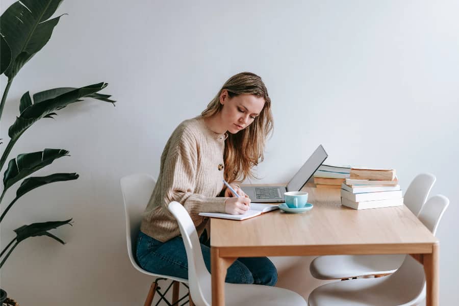 Businesses for Women Under 40 to Start